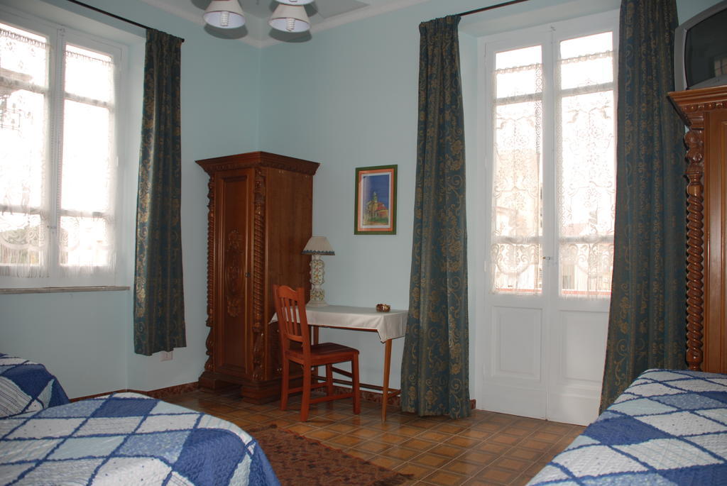 B&B Casettazzurri Реджо-ди-Калабрия Номер фото